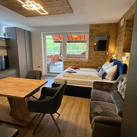 Bernstein - Regina Apartmán