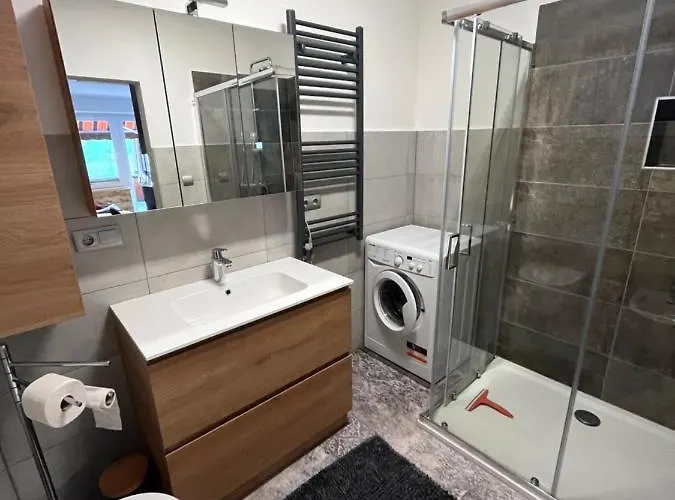 Bernstein - Regina Lejlighed *